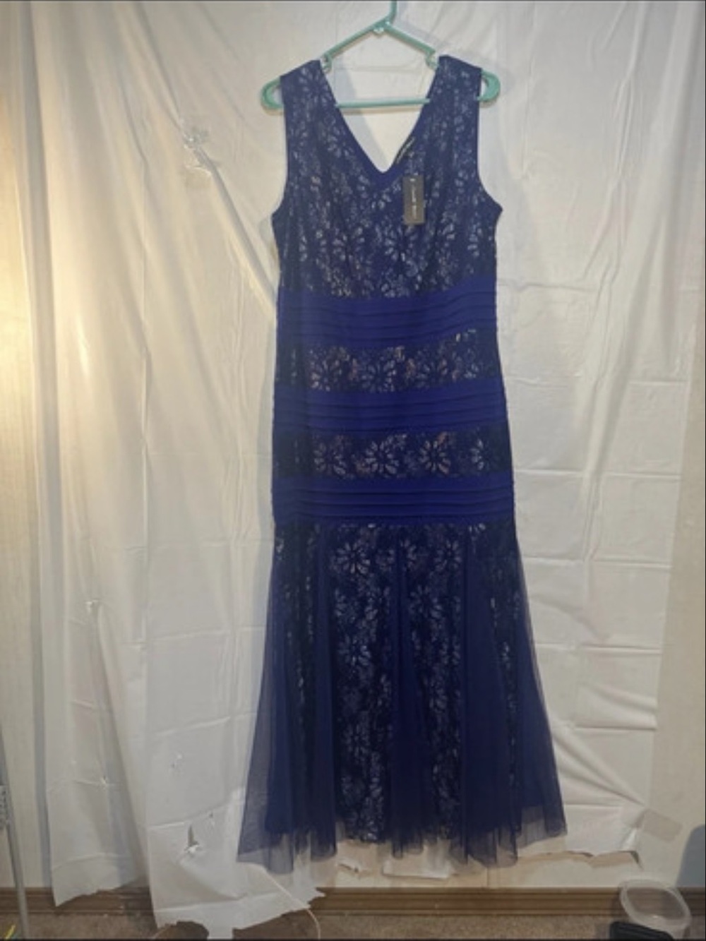 Caudalie Royal Blue Lace V-Neck Tulle Hem Gown
